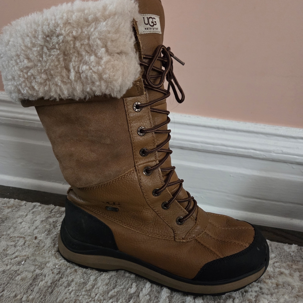 VINTAGE UGG Tan Winter Boots